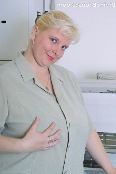 14P Chubby blonde milf June licking her own humongous tits
