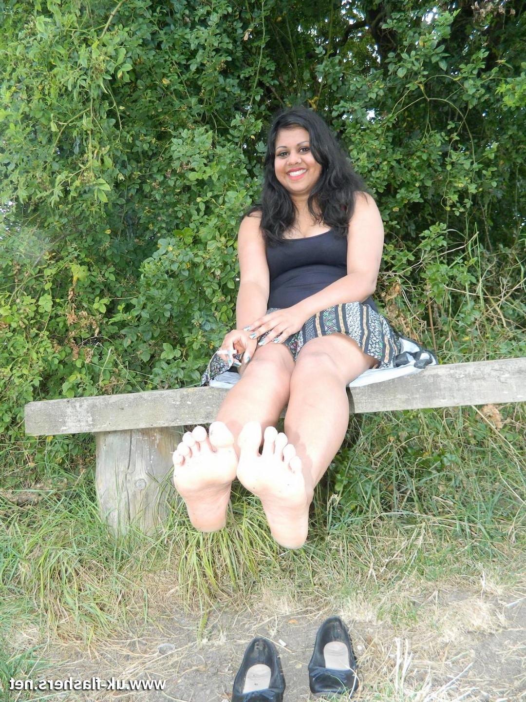 16P Cute Indian Amateur Kiki on a day out at the local park