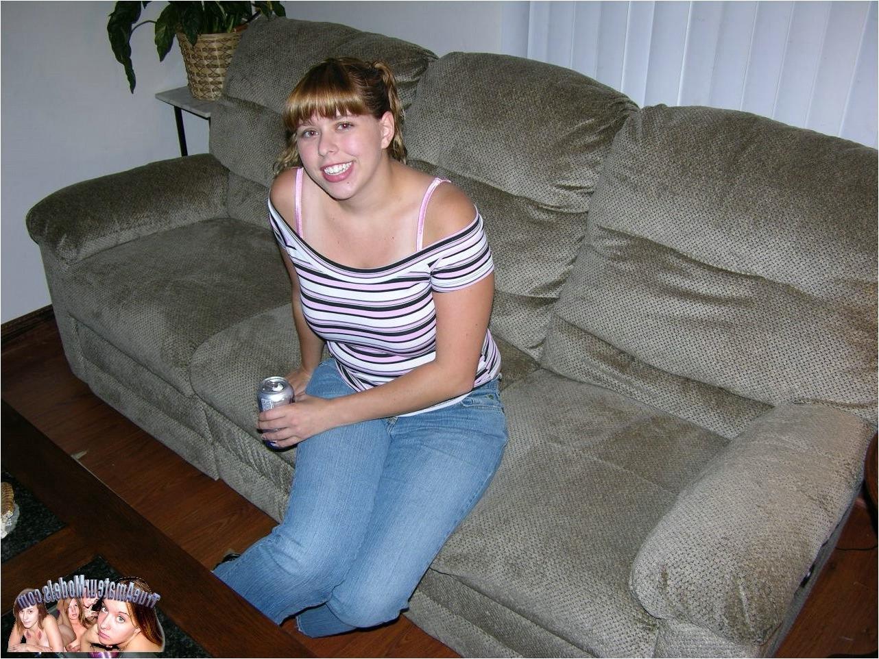 10P Year Old Spreading Her Chubby Ass And Getting Banged