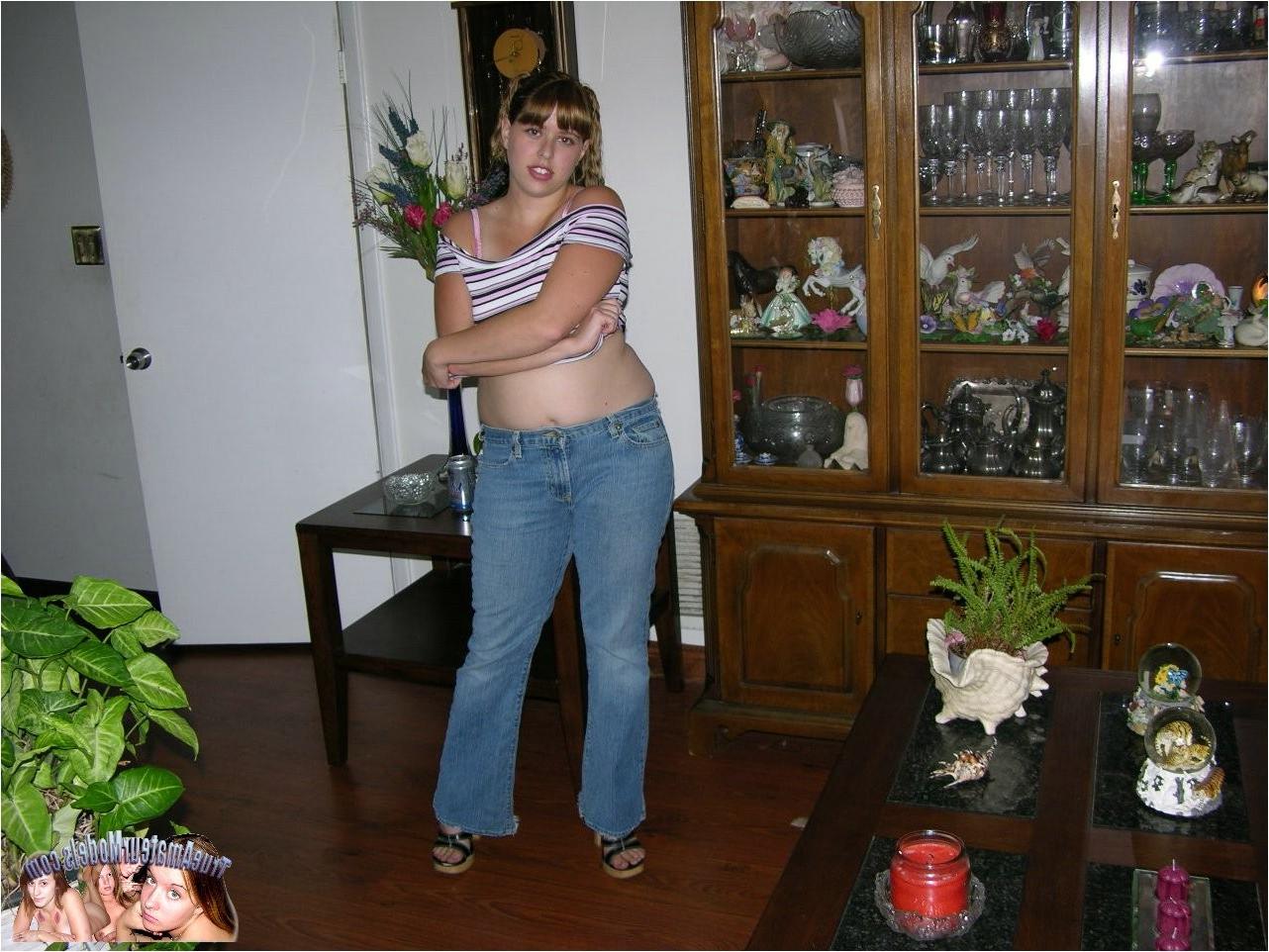 10P Year Old Spreading Her Chubby Ass And Getting Banged