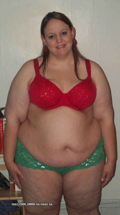 10P horny bbw showing off her lard