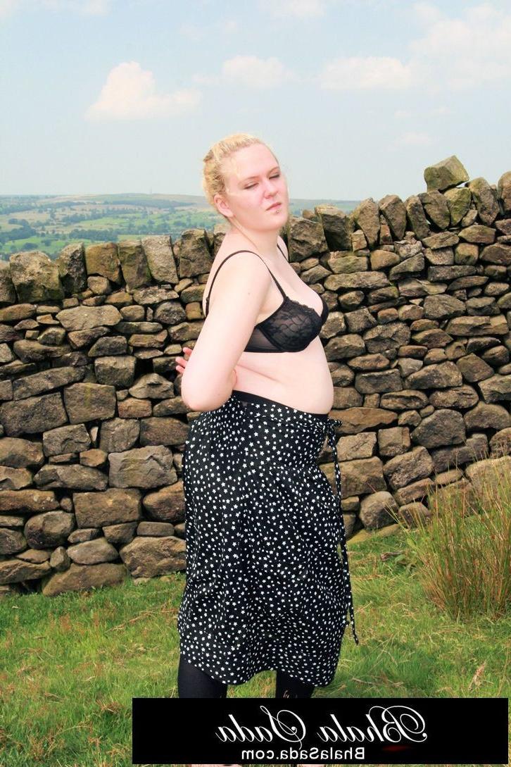 25P British Babe