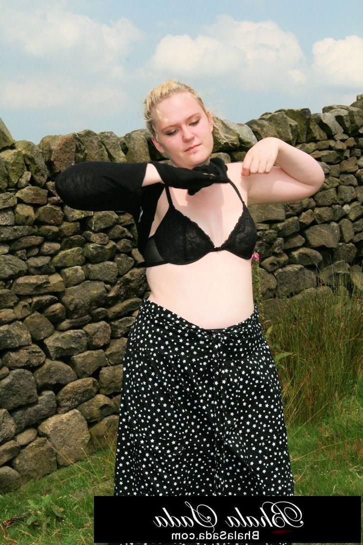 25P British Babe