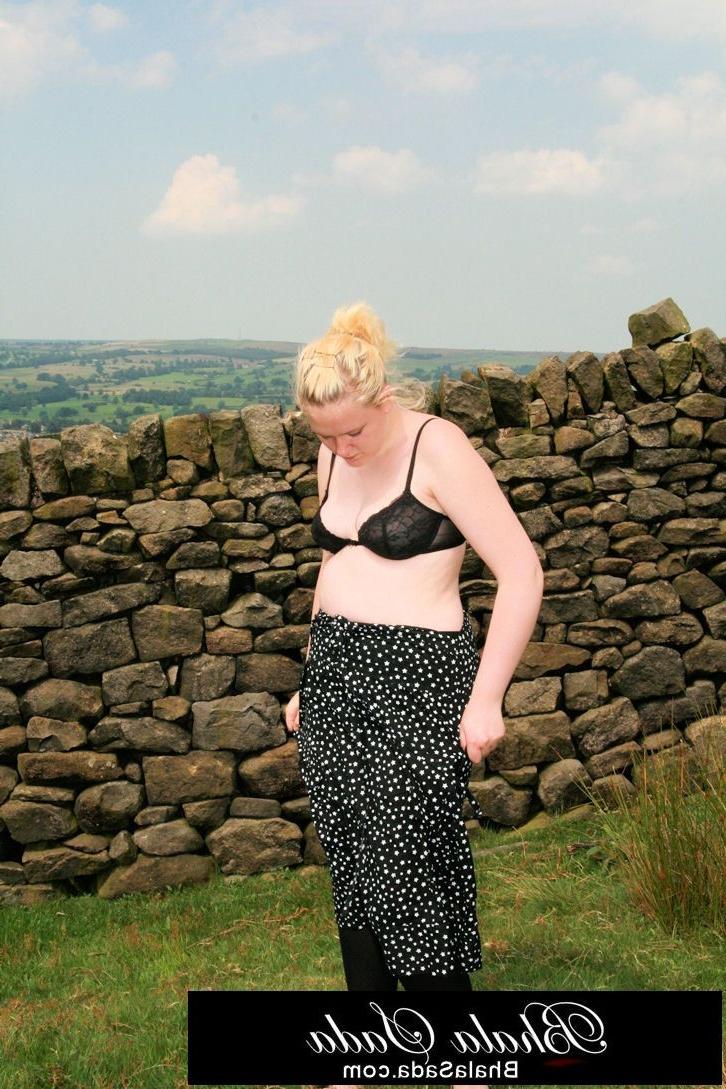 25P British Babe