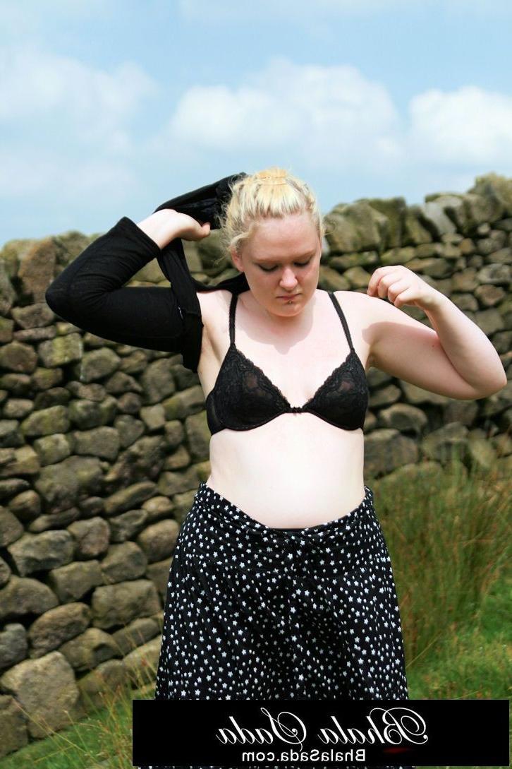 25P British Babe