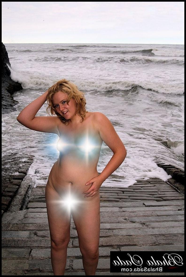 14P British Babe