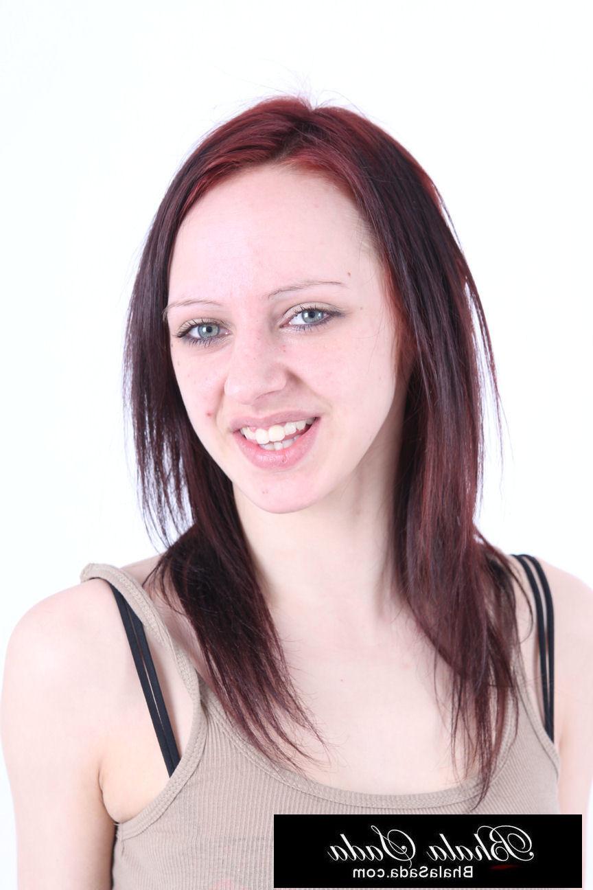 14P British Babe