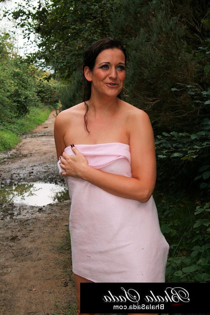 18P British Babe