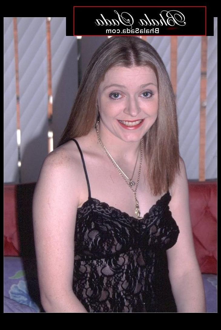 14P British Babe