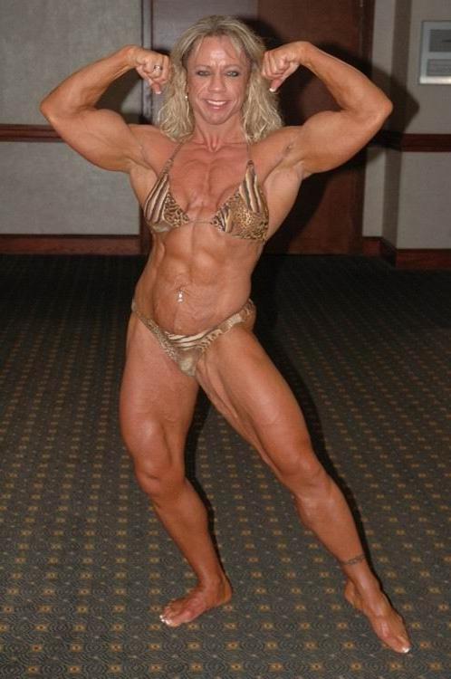 16P sexy muscular ladies shows their bodies
