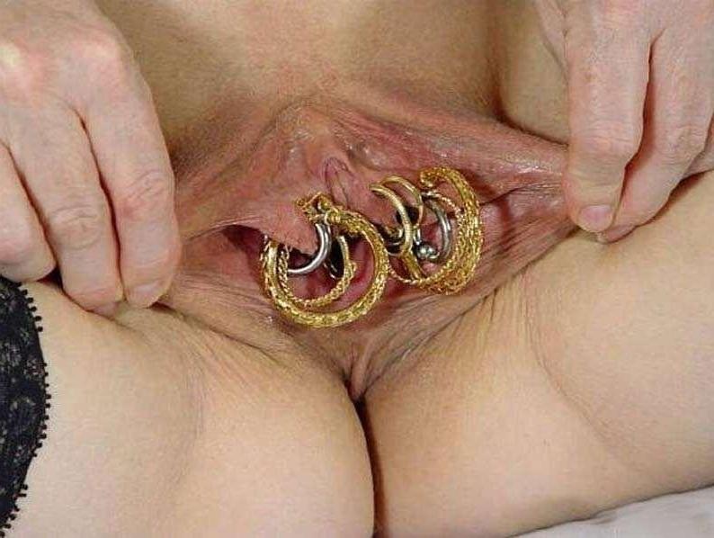 15P Extrem gepiercte Amateurin reift