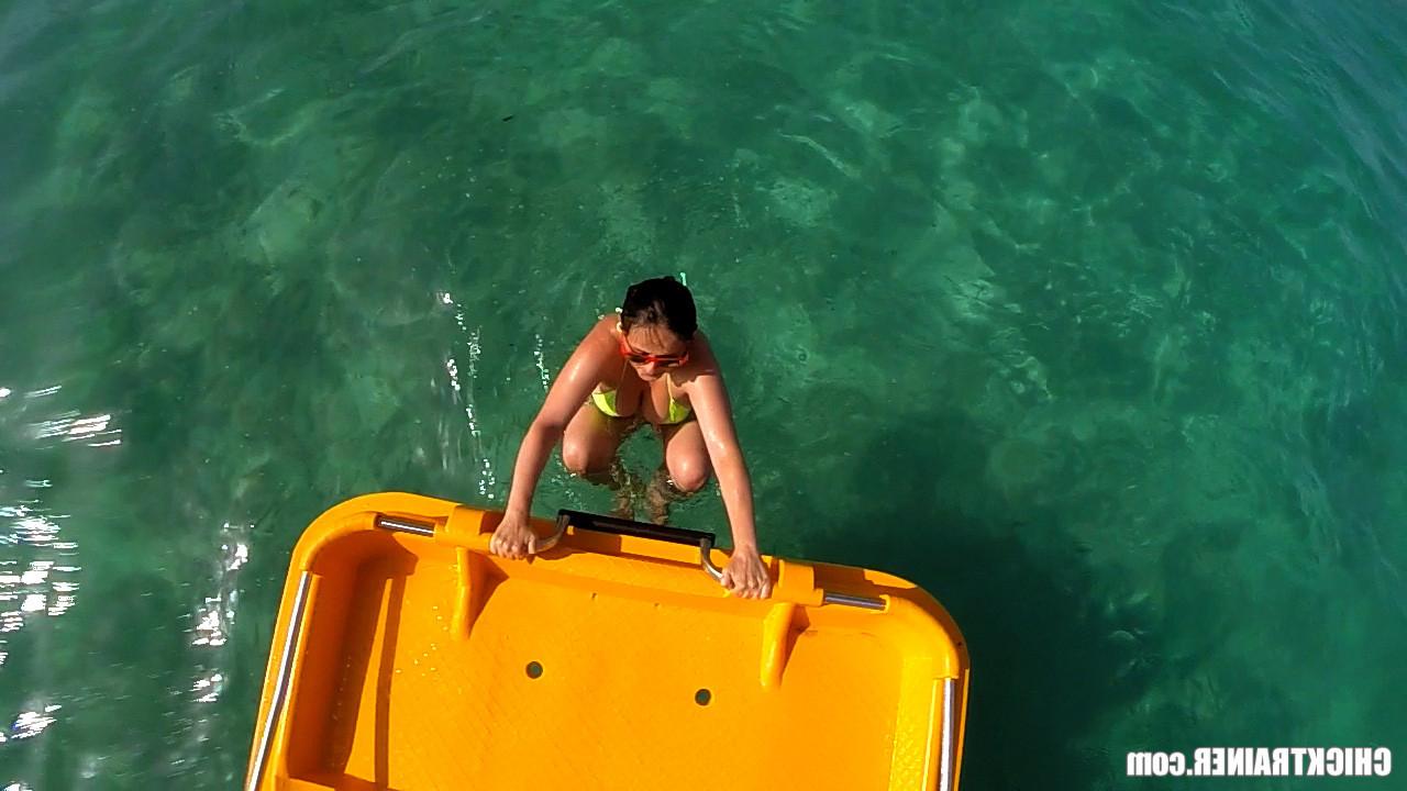 16P Public nudity topless on the water slide