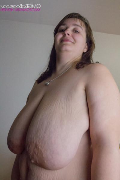 15P Amateur plumper Charlotte bounces her gigantic titties