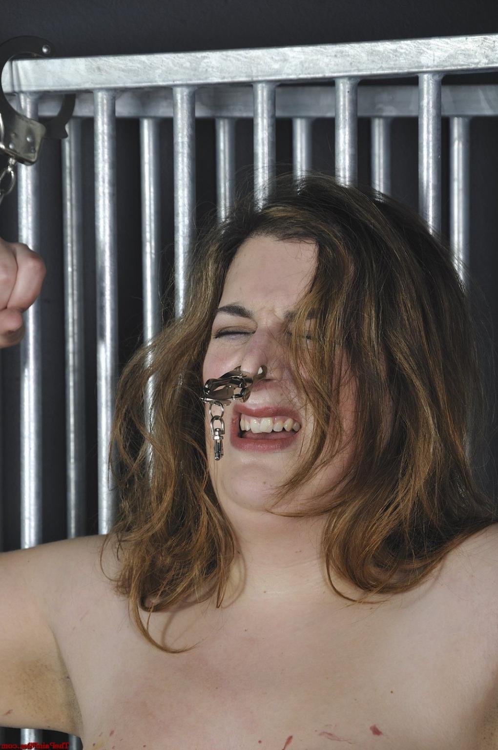 16P Amateur painslut Janna electro bdsm and pussy torture