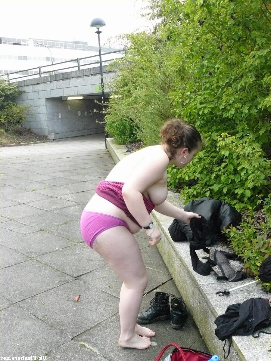 16P Amateur fattys public nudity and revealing outdoor stripteasers exhibitionism