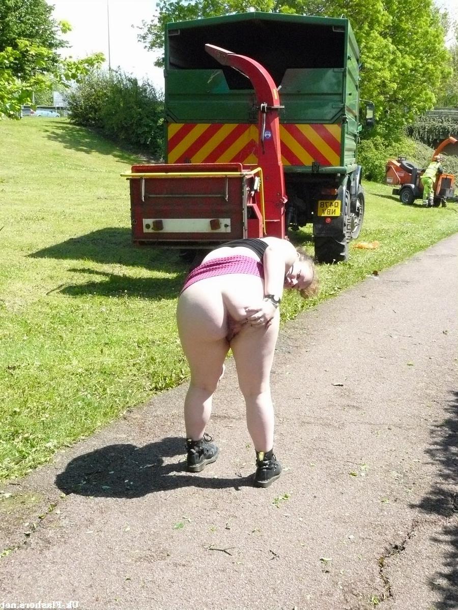 16P Amateur fattys public nudity and revealing outdoor stripteasers exhibitionism