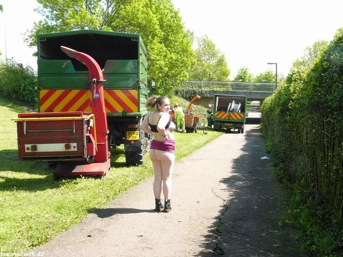 16P Amateur fattys public nudity and revealing outdoor stripteasers exhibitionism