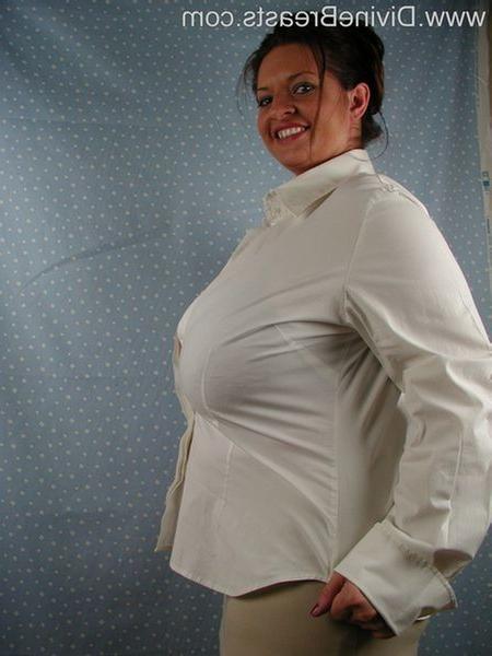 15P Maria Moore Big Tits Milf
