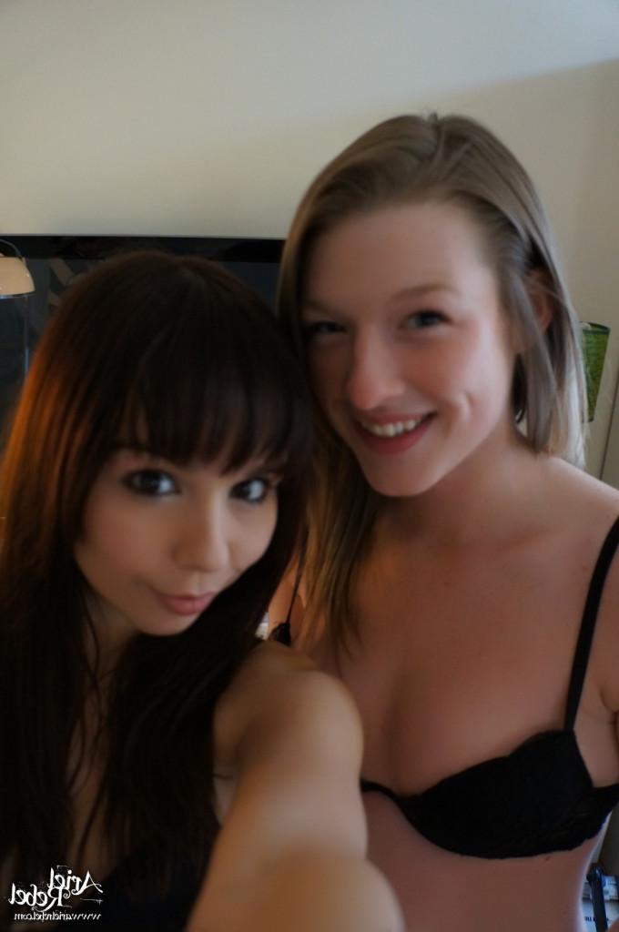 16P Cute amateur teens