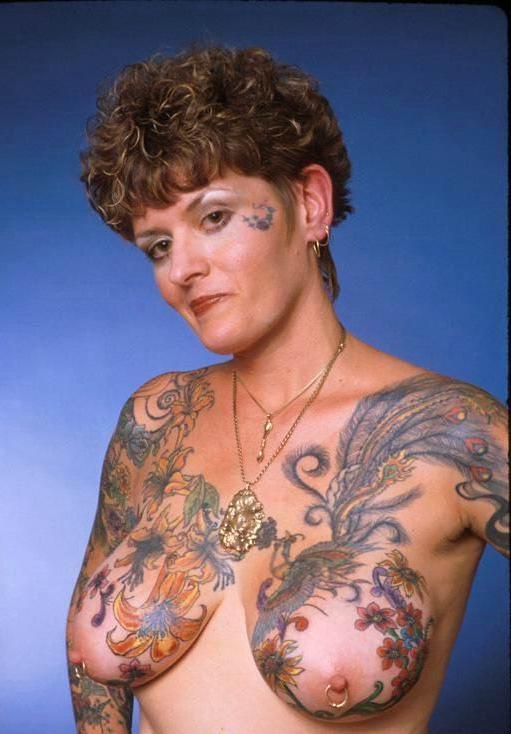 15P Amateur tattoed,pierced and body art babes posing