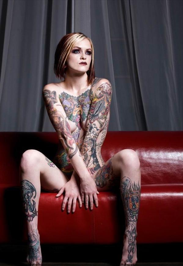 15P kinky tattoed and pierced babes
