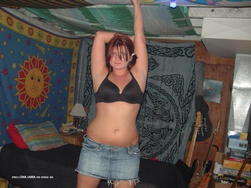 10P Hot slutty chunky amateur kinky horny bitch
