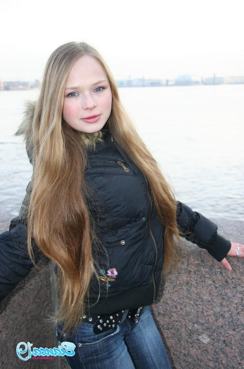 14P Cute nineteen year old teen outside