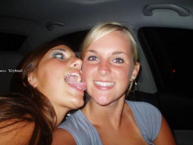 12P Naked girlfriends having sex