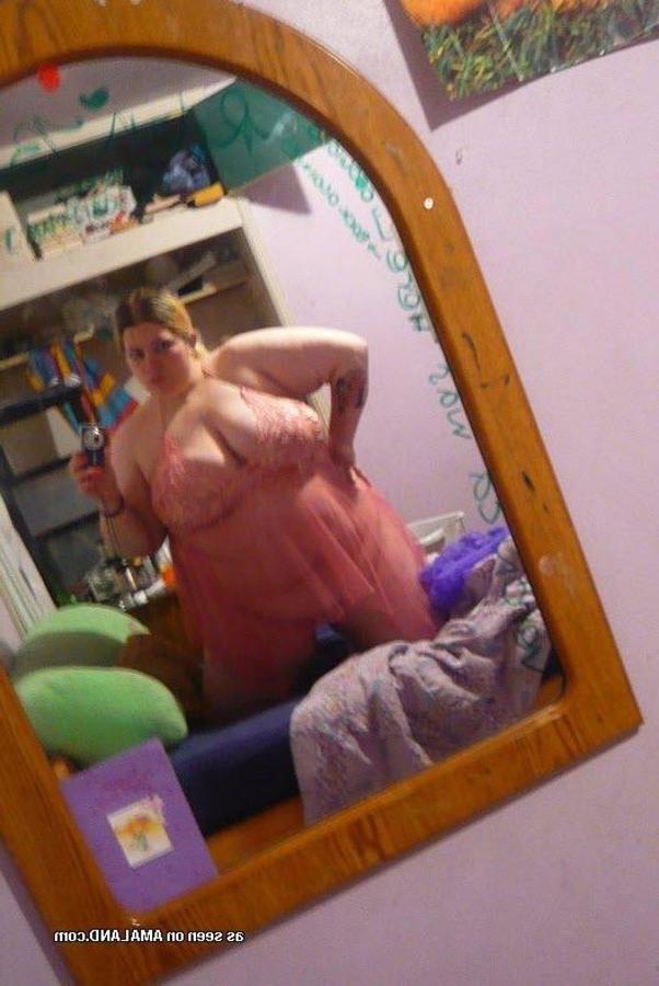 10P Selection of kinky bbws posing sleazy for their lovers