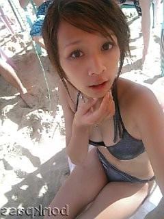 11P Chinese girls looking sexy in bikinis