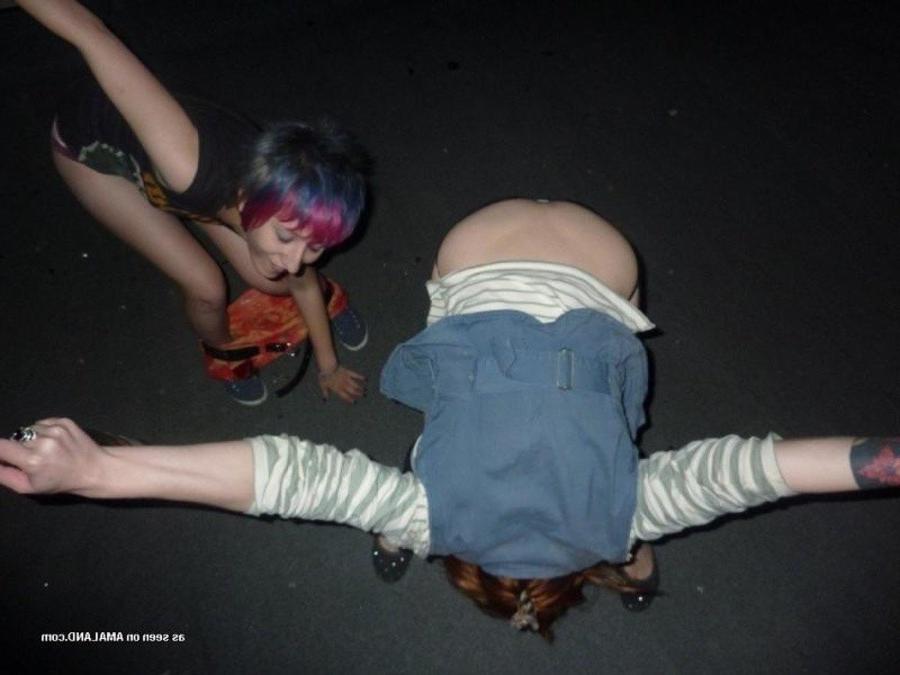12P amateur punk lesbians posing wild in the streets