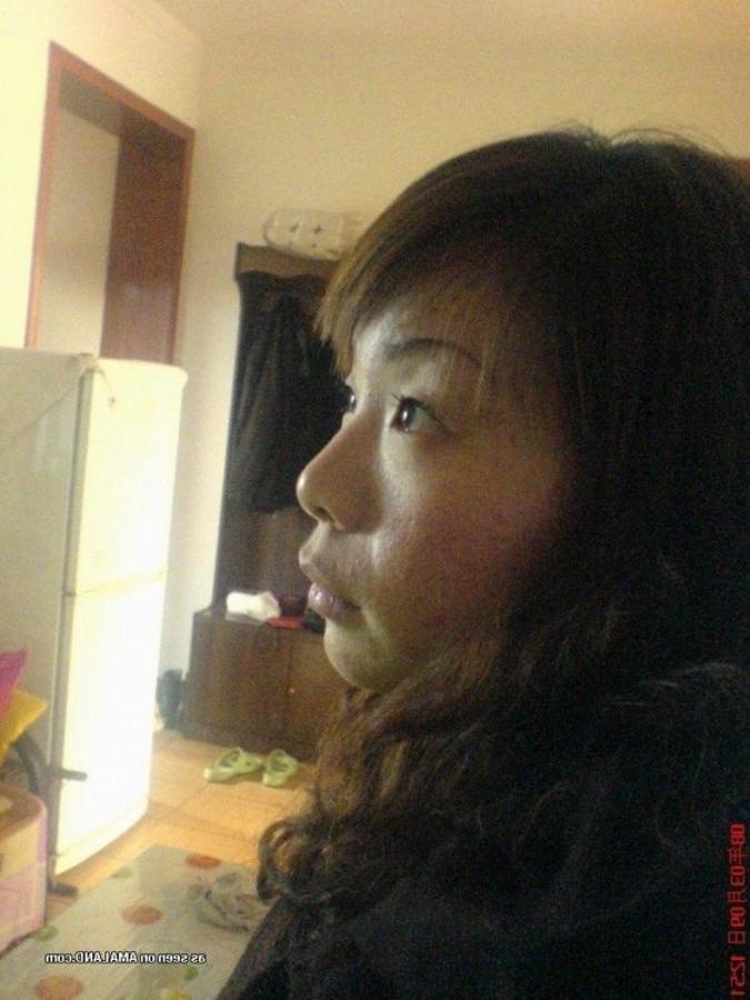 10P Collection of a slutty Chinese GF posing for her lover
