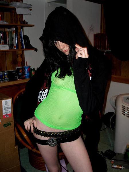 10P Strip pics of punk teen