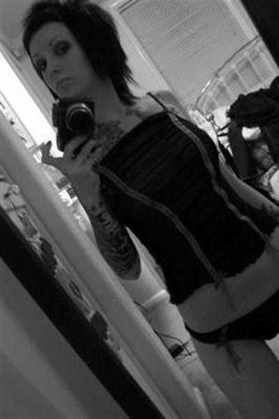 10P Pics of punks with tattoos