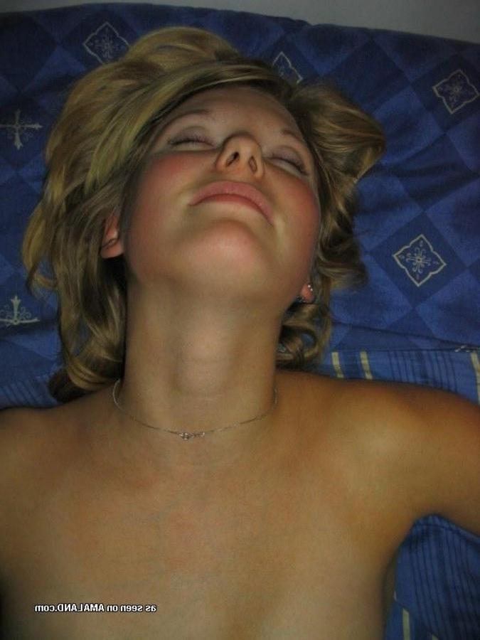 11P Selection of a kinky blonde honey posing naked for her BF
