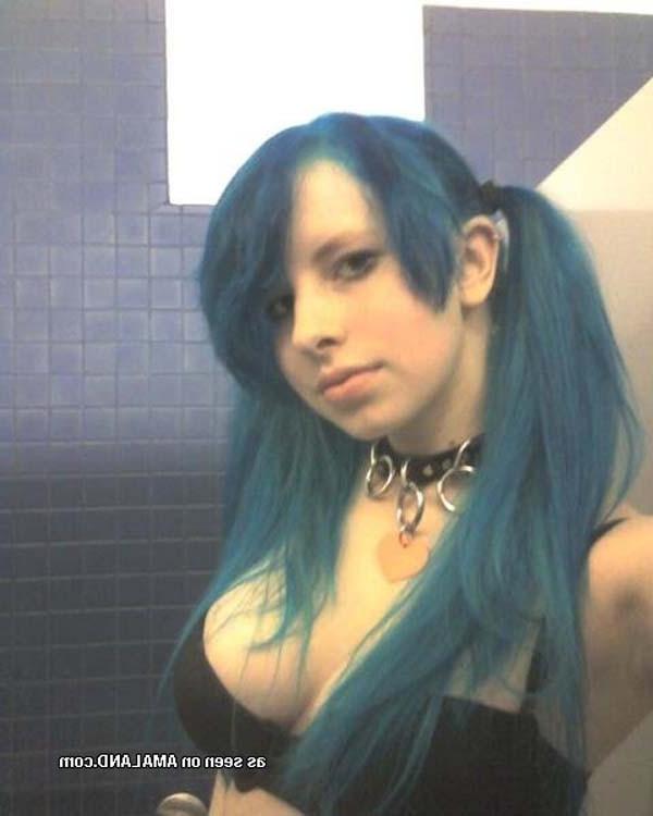 10P Picture selection of a steamy hot big-tittied punk chick
