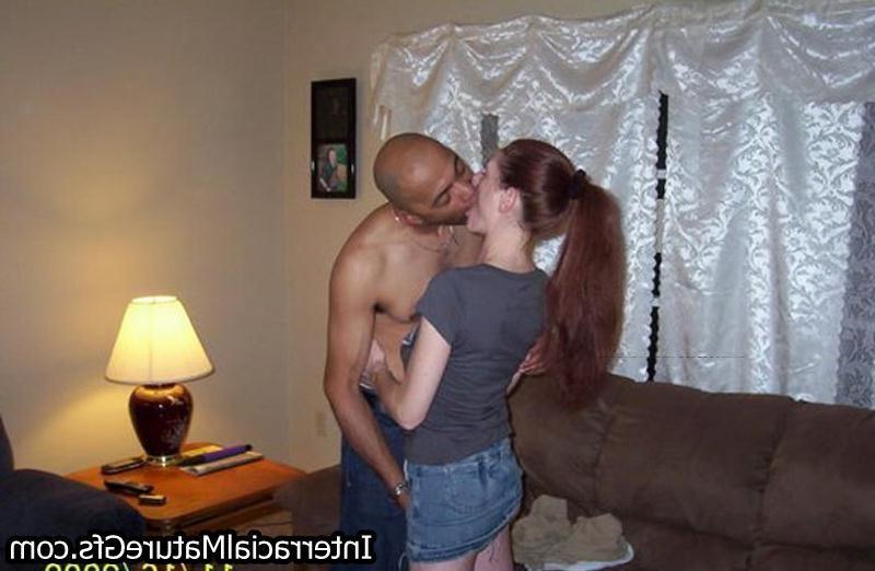15P Real amateur milfs taking big black cocks