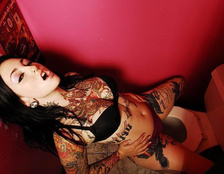 11P tattoo and pierced amateur teens