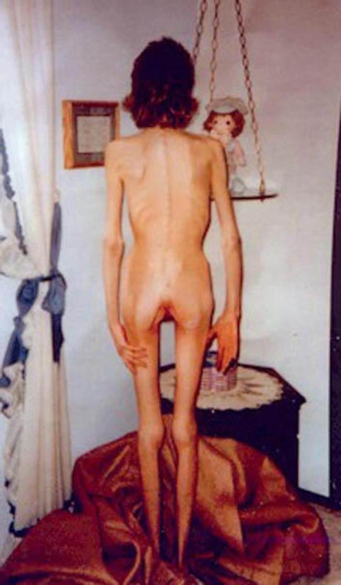 16P very skinny amateur girls poser