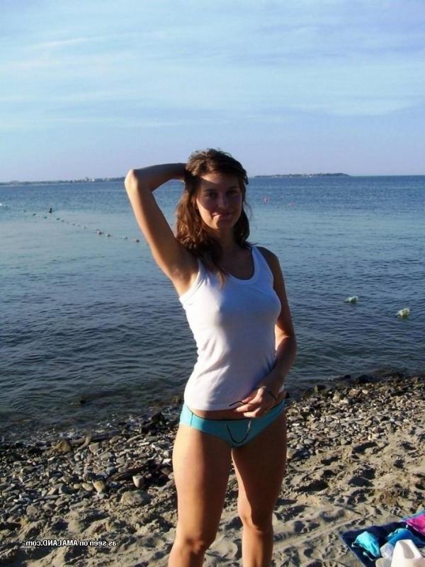 15P Real amateur milfs exposed online