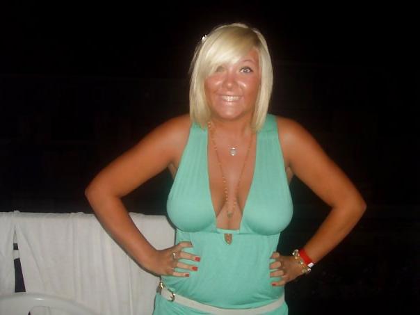 25P British teens on holiday