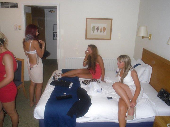 25P British teens on holiday