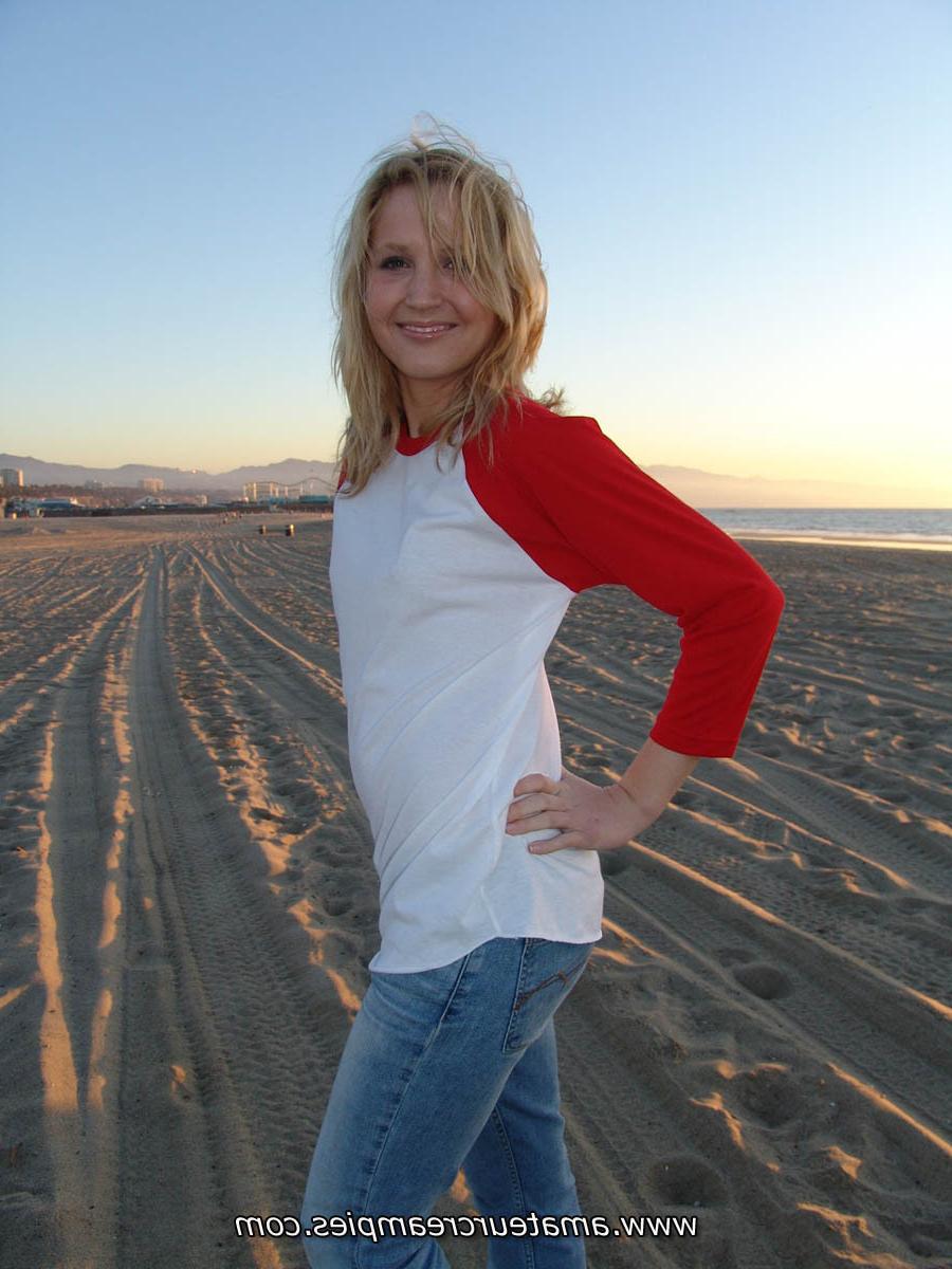 15P cute blonde gets a hot nasty sticky creampie deep inside