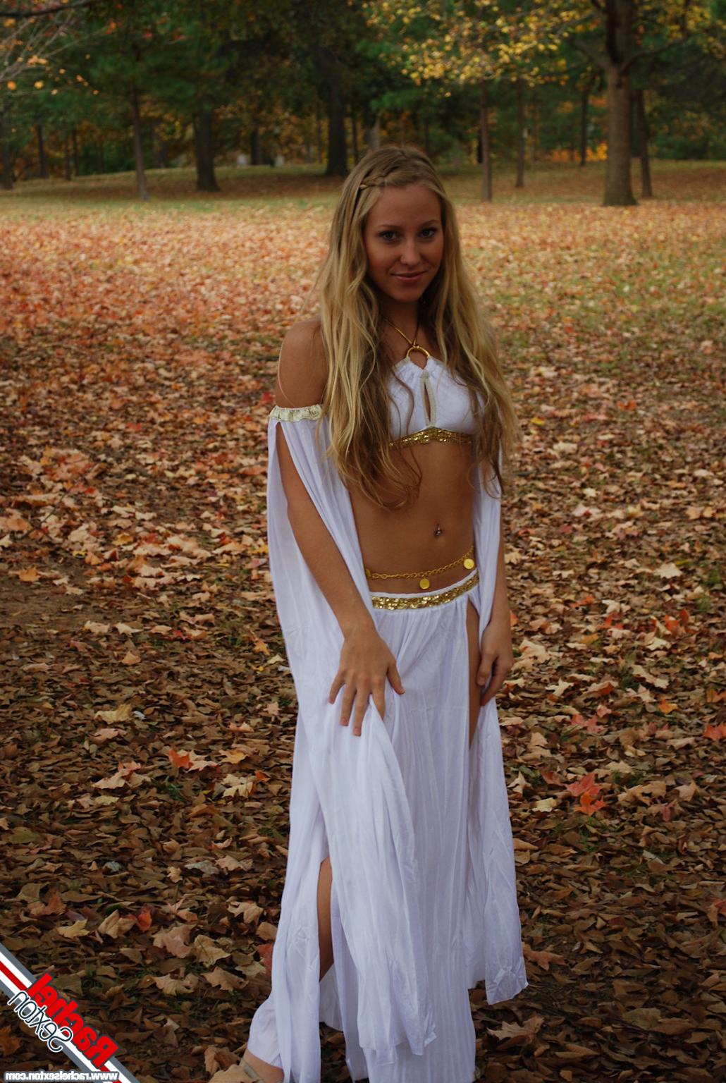 15P Rachel Sexton is a goddess outdoors at a park