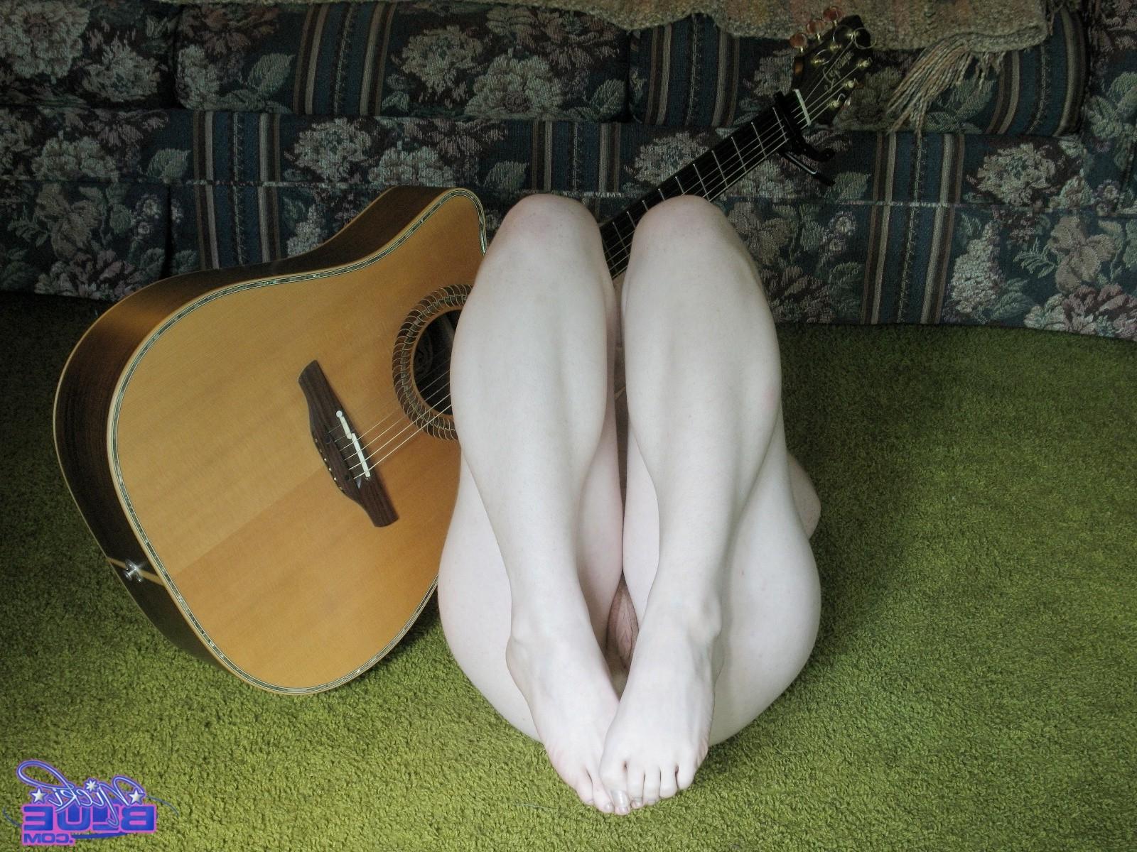 15P I am 19 years old here. I love Guitars and Music