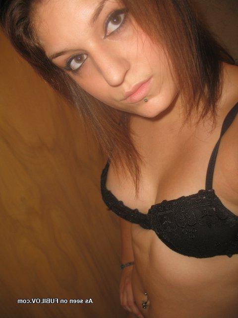 10P Naughty horny wild amateur bitch flashes her nice tits