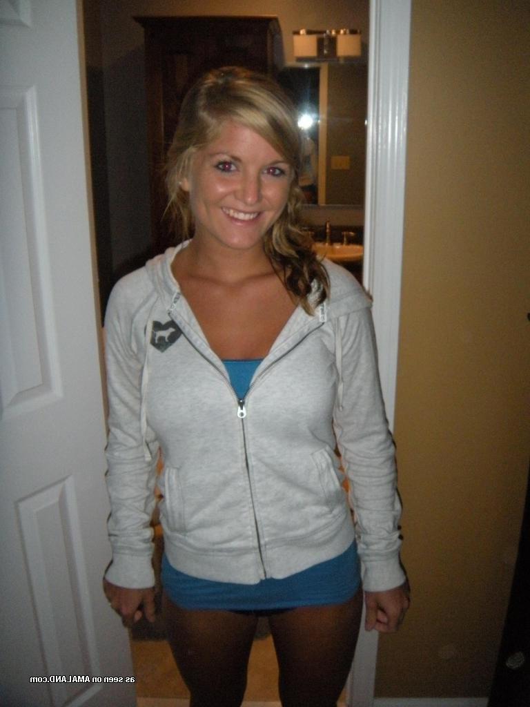 15P Candid amateur blonde teen girlfriend posing in thong panties