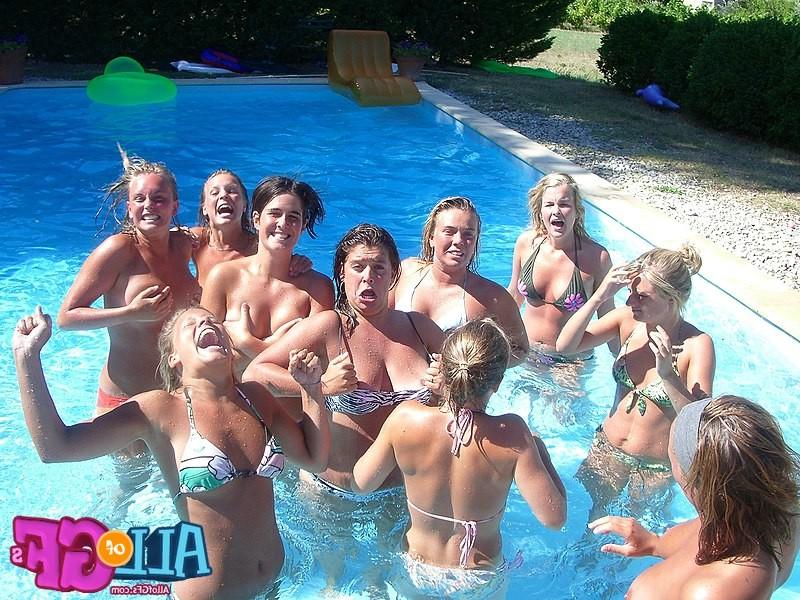 12P Exgirlfriends raunchy bikini party