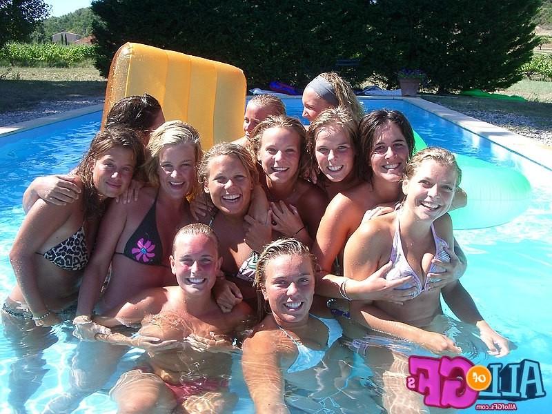 12P Exgirlfriends raunchy bikini party