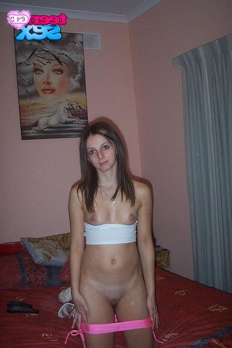 12P Willing to get hot girlfriend pussy tongue petted